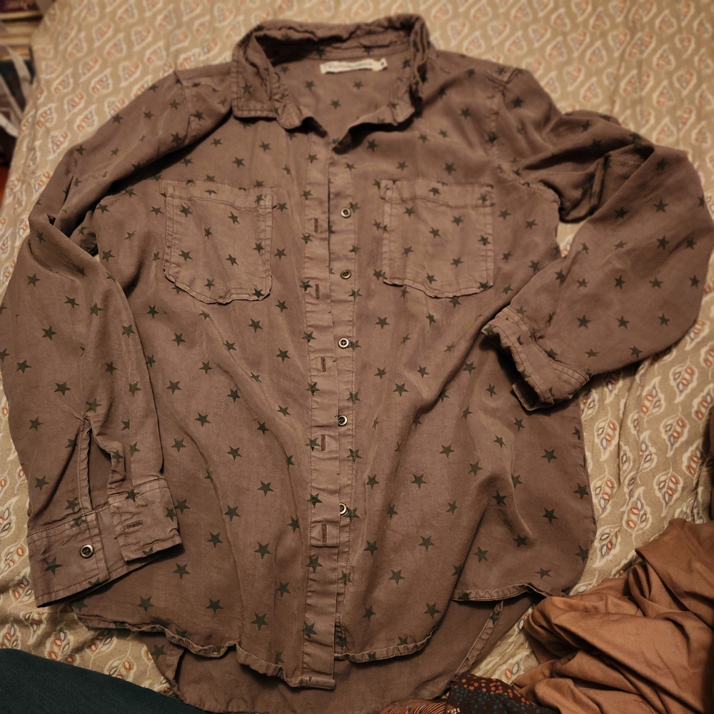 Star-Patterned Button Down Shirt